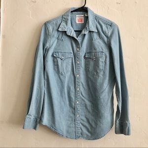 Levis Snap Button Down Light Denim Shirt, S